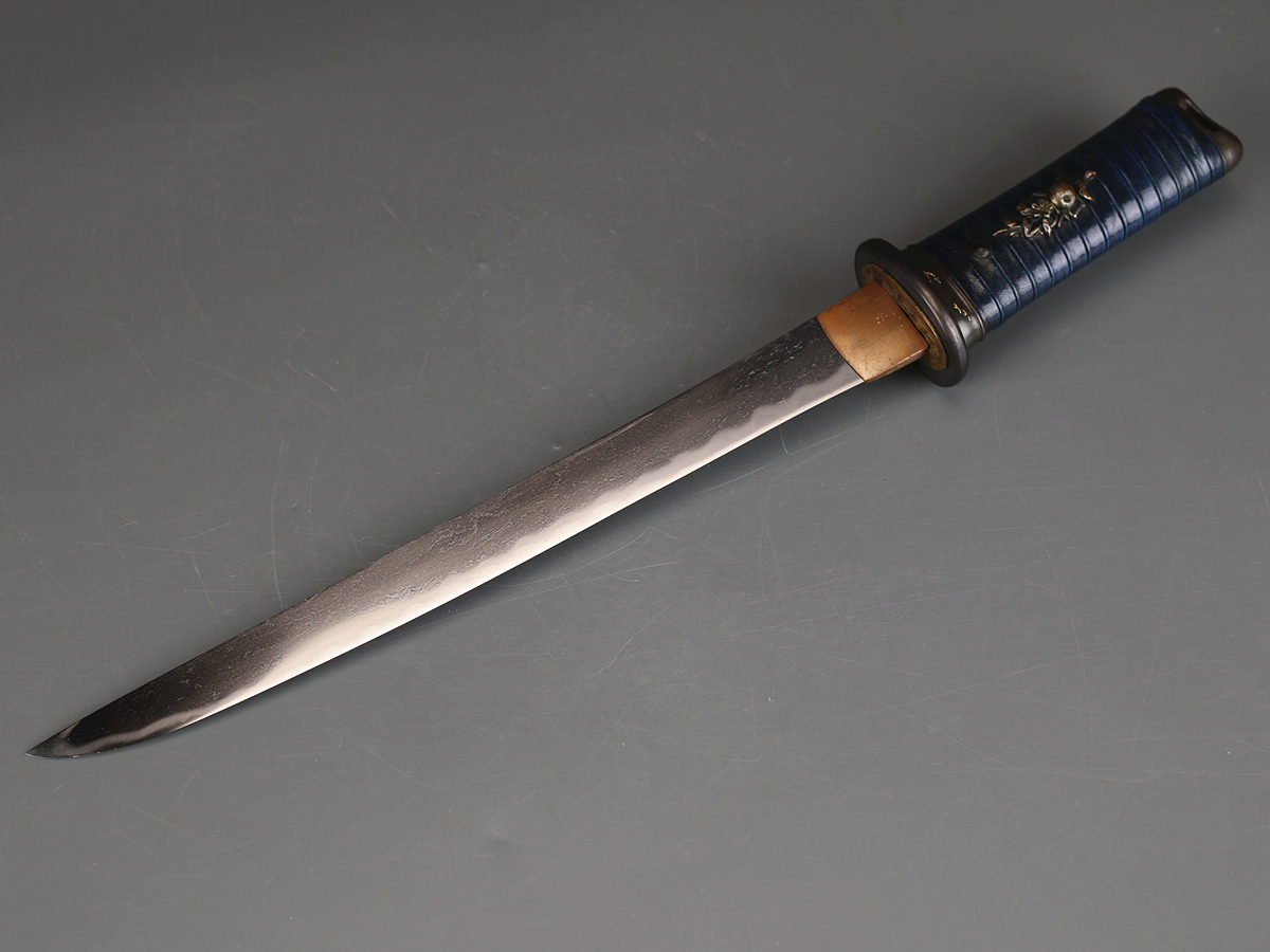 W0592 時代武具 【包真】銘 短刀 高級拵付/登録証付 美品H!h W0592 時代武具 【包真】銘 短刀 高級拵付/登録証付 美品H!h