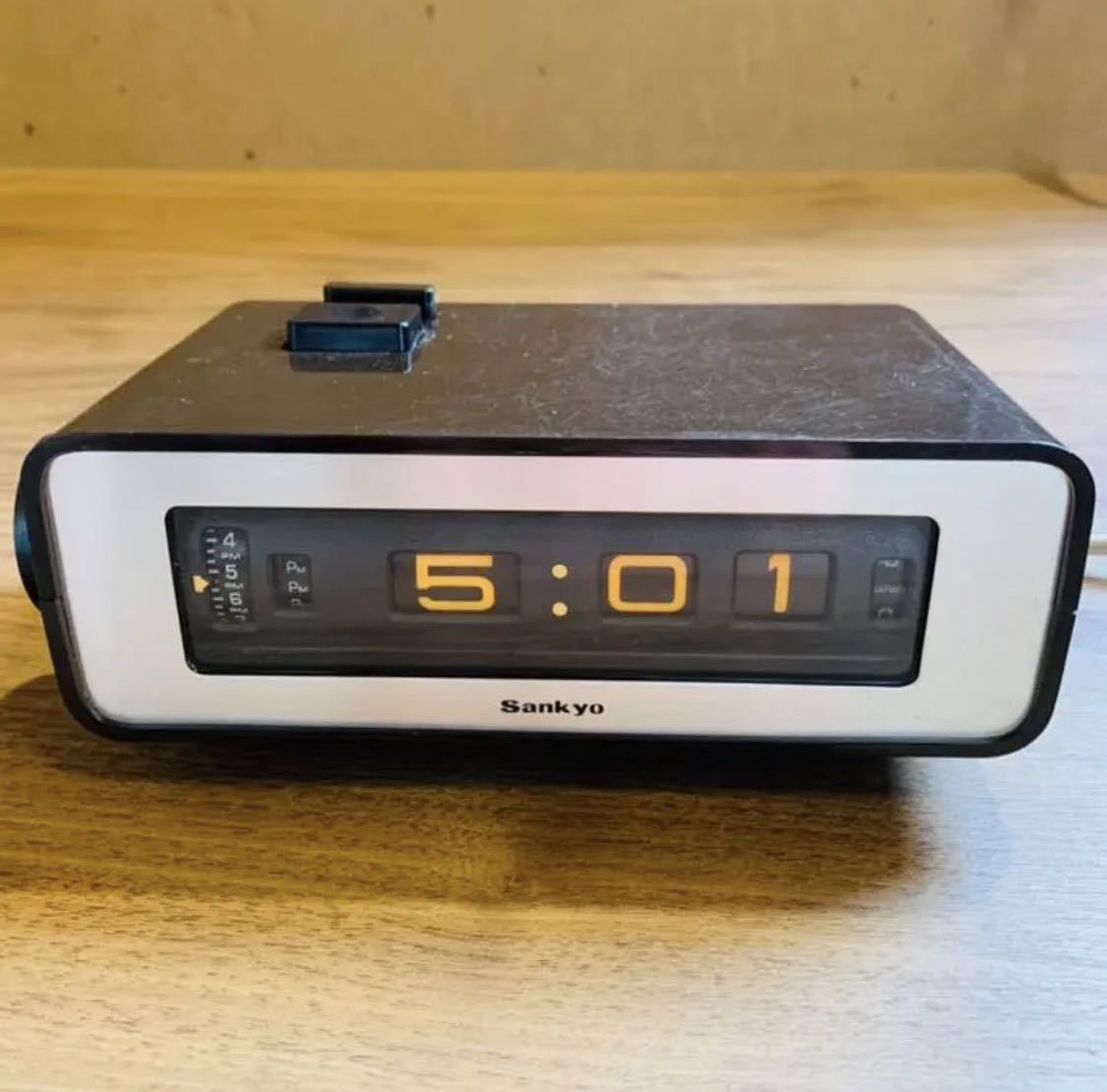 昭和レトロ Sankyo サンキョー 308z デジタルクロック 置き時計 昭和レトロ Sankyo サンキョー 308z デジタルクロック 置き時計