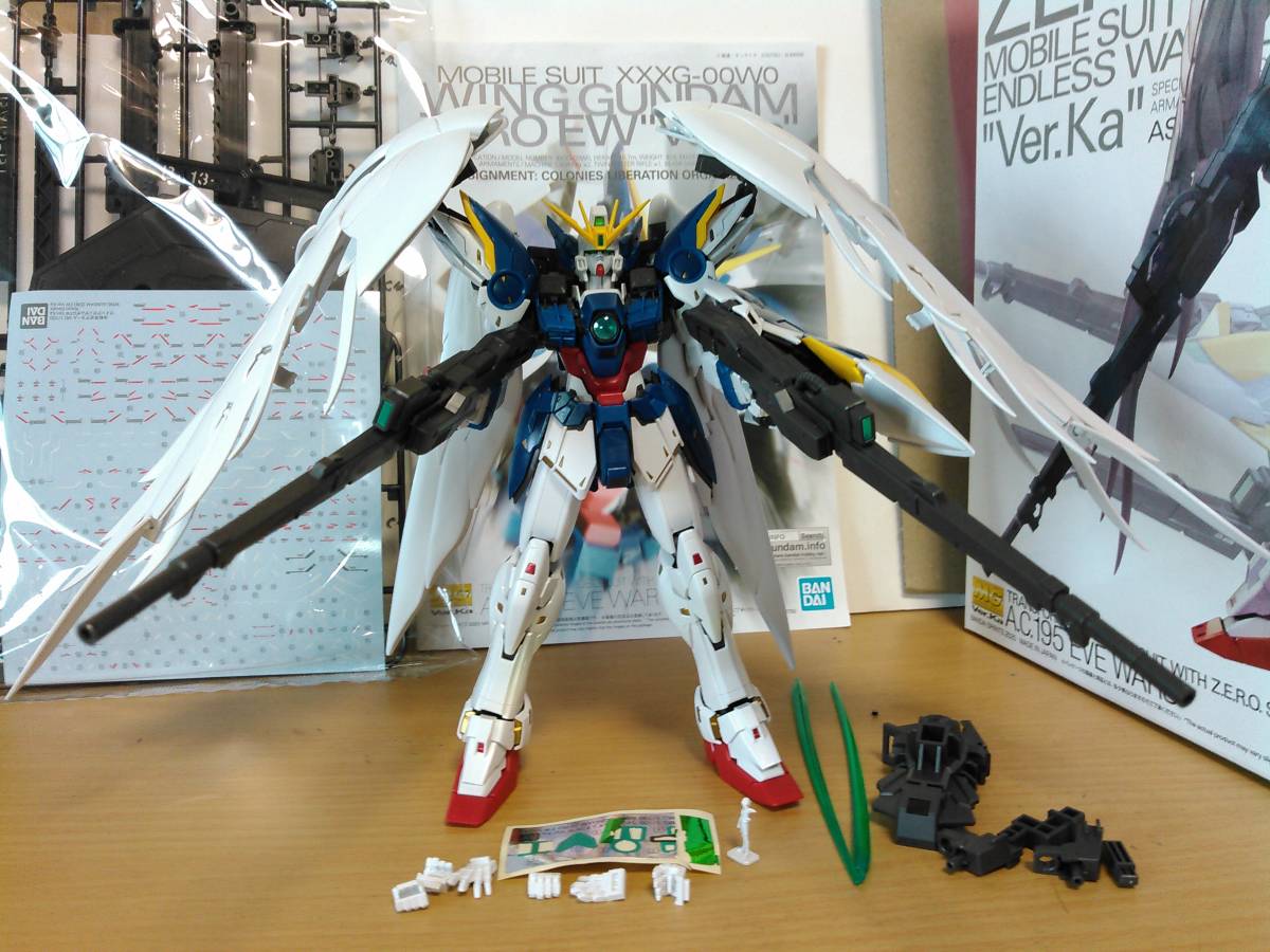 ヤフオク! - MG 1/100 ウイングガンダム ゼロカスタム EW版