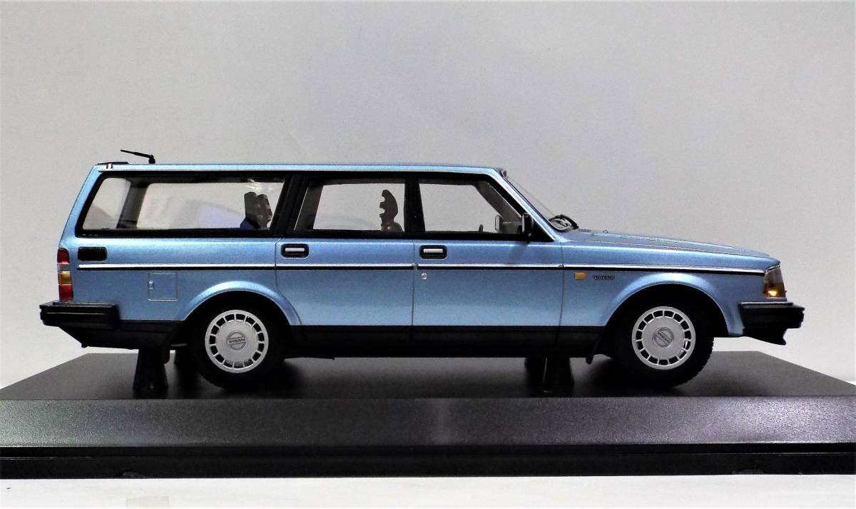 [PMA]1/18 Volvo 240 GL Break 1986 год голубой металлик ( товар N 155 171414 ) литье под давлением производства. миникар 