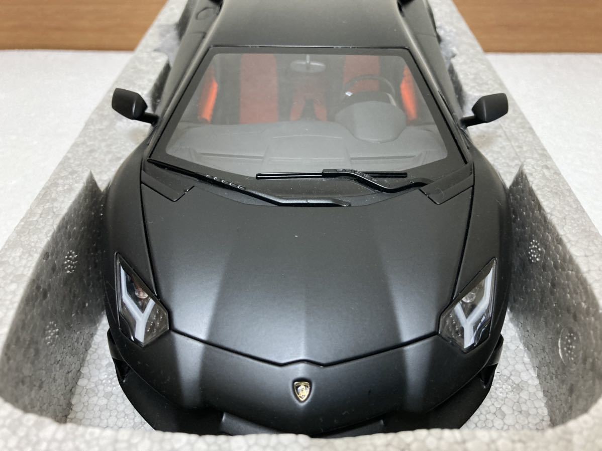新品 未使用 1/18 アヴェンタドール LP720-4 50周年 アニバーサリー