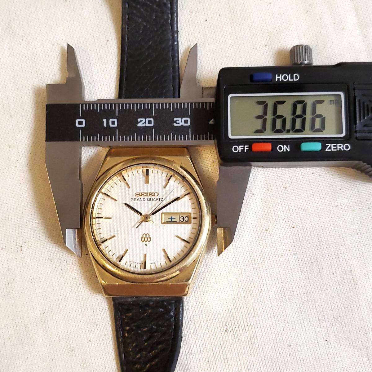 SEIKO セイコー GRAND QUARTZ グランドクォーツ デイデイト 9943-8000 メンズ 腕時計