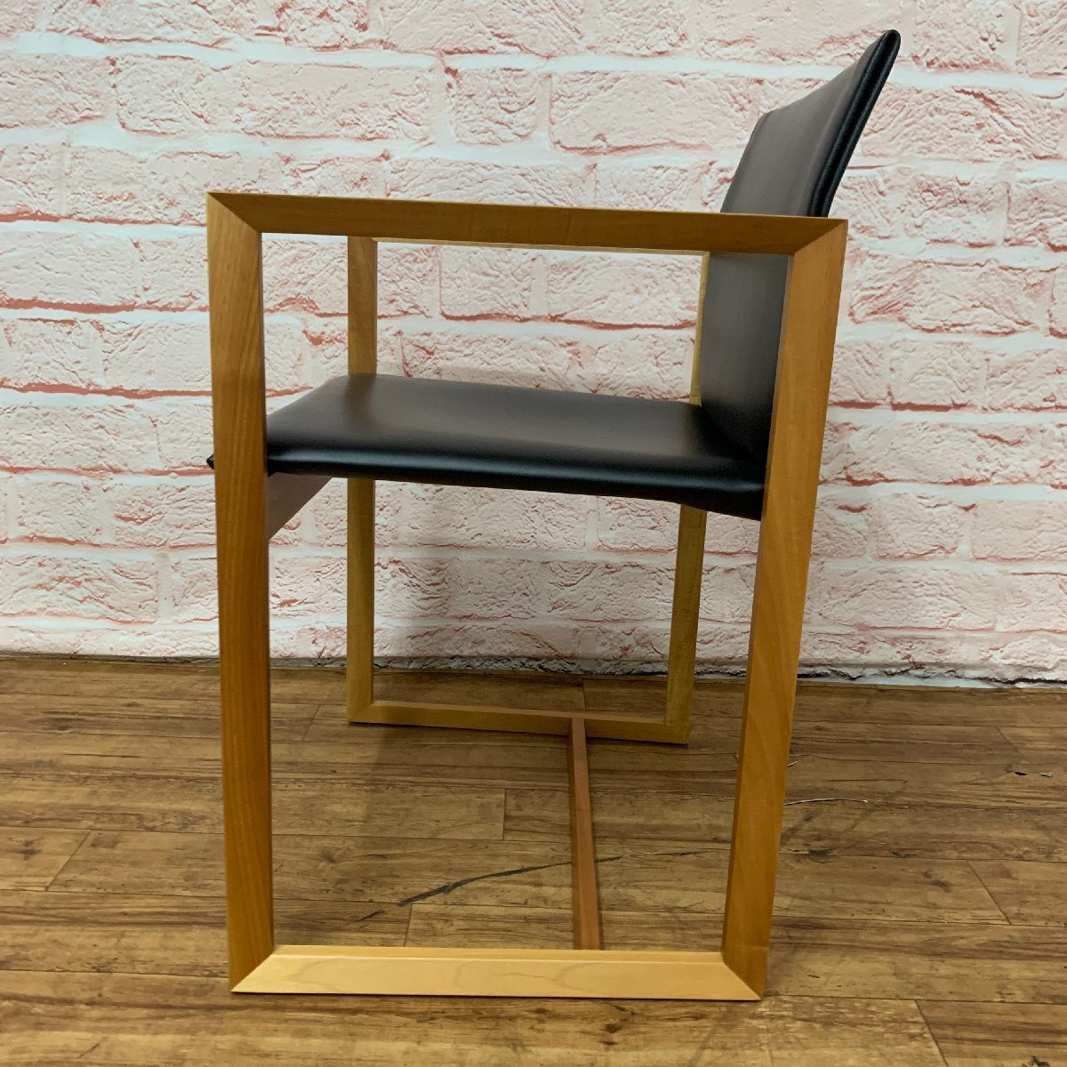 Yahoo!オークション - 【現地引取可】 cassina カッシーナ 184 Yahoo!オークション - 【現地引取可】 cassina カッシーナ 184