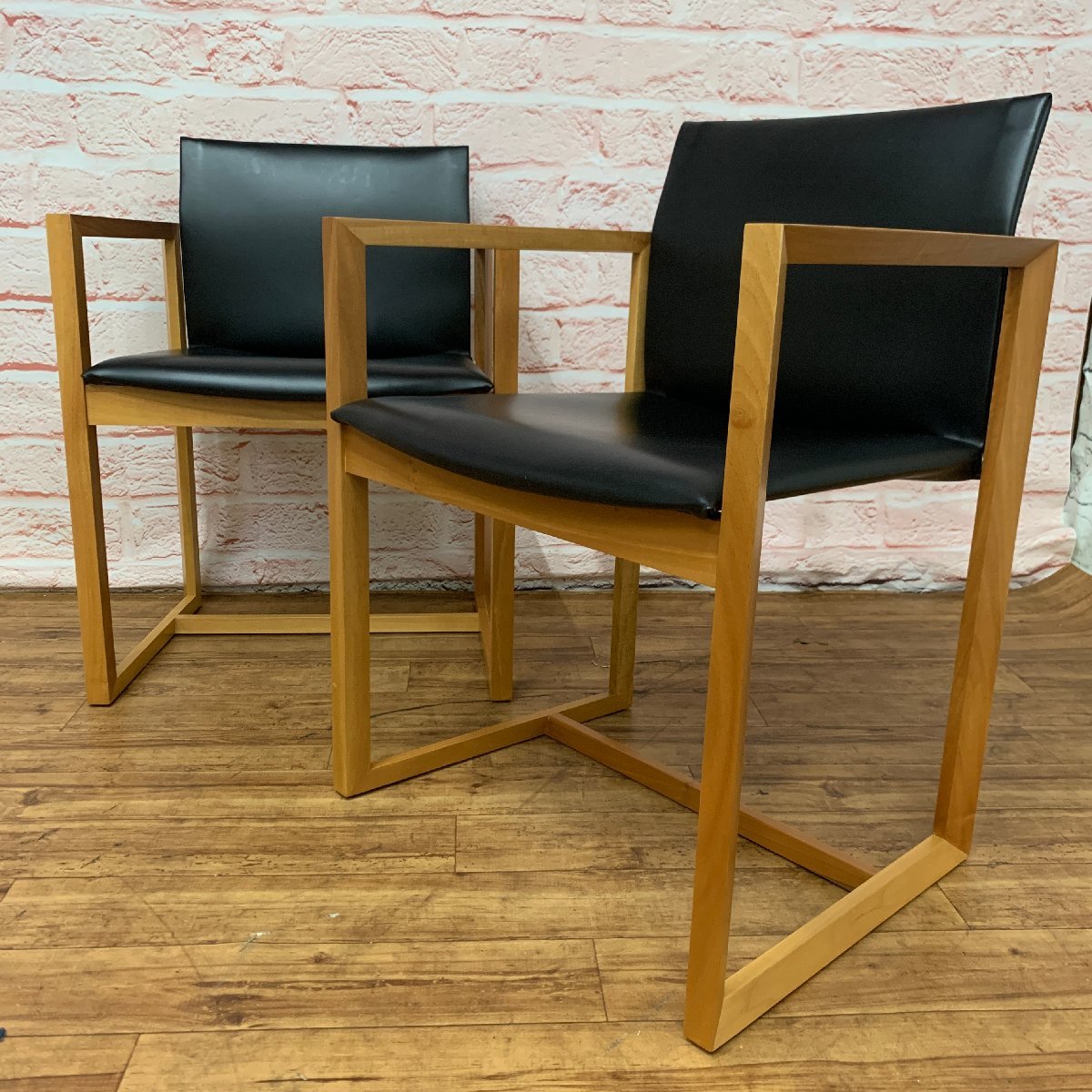 Yahoo!オークション - 【現地引取可】 cassina カッシーナ 184 Yahoo!オークション - 【現地引取可】 cassina カッシーナ 184