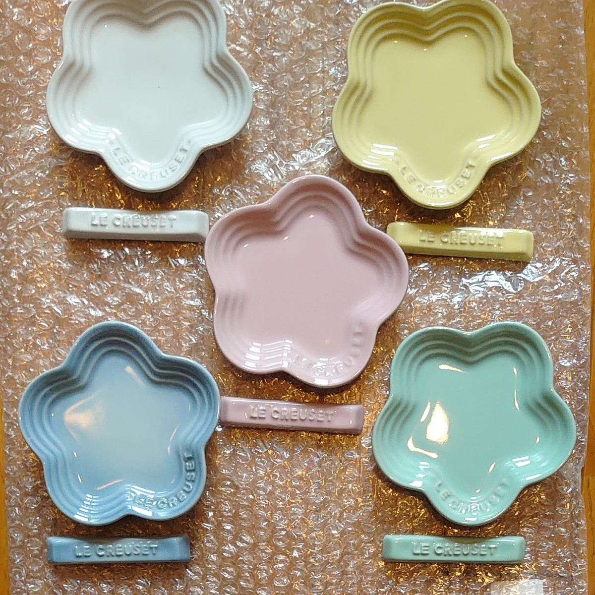 ル・クルーゼ 　ミニフラワープレート　カトラリーレスト　セット　ベーカリーコレクション　皿　箸置き