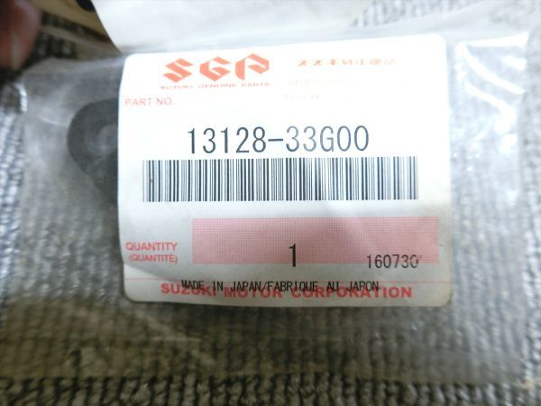 スズキ アドレス V125G CF4EA 新品 未使用 純正 インシュレーター キャブレター 13128-33G00の画像3