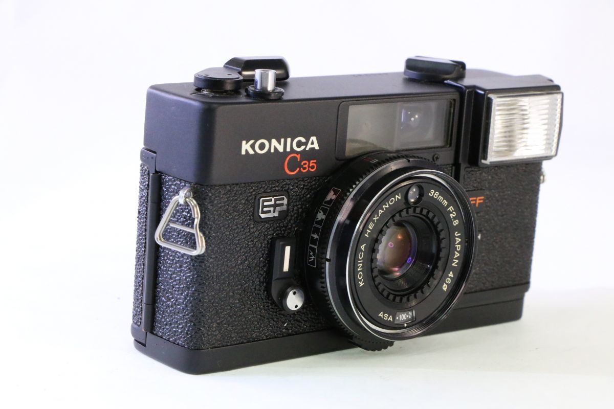 実用コニカ KONICA C35 AFフラッシュ動作・露出計完動EE 993