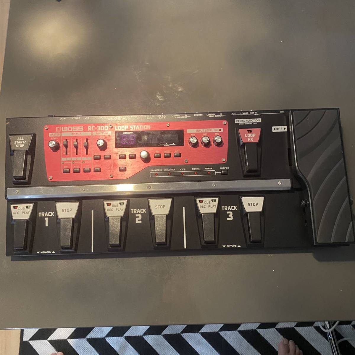 BOSS RC-300 ループステーション エフェクター | alfasaac.com