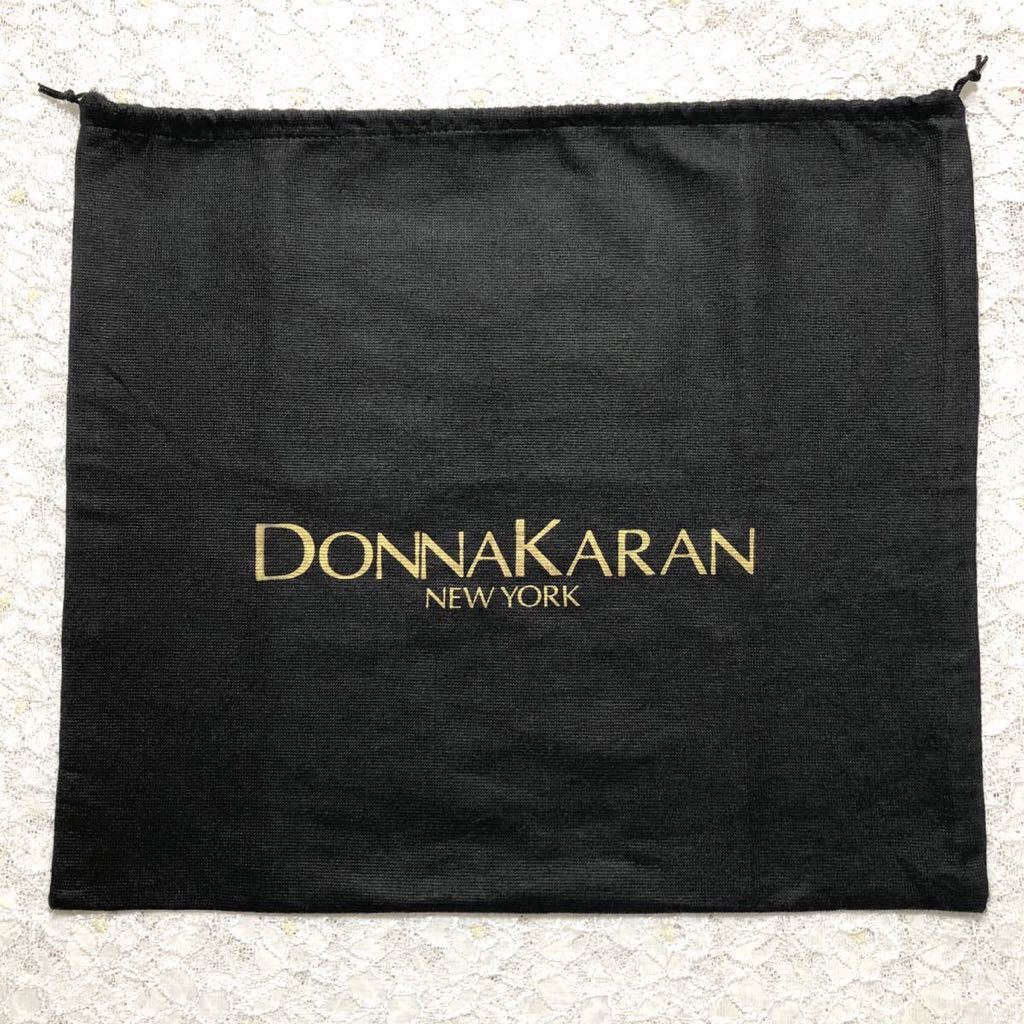 ダナキャラン・ニューヨーク「 DONNA KARAN NEW YORK 」バッグ保存袋 (879) 内袋 布袋 巾着袋 付属品 42×37cm 不織布製 ブラック DKNY_画像1