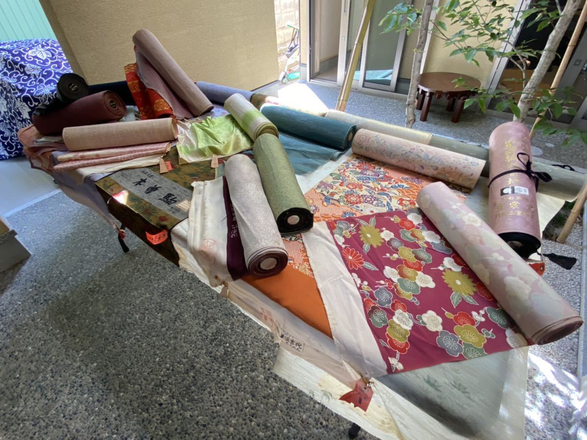 入手困難大量 高級金襴反物まとめて本 染物屋買取 化学繊維無し 和装和服着物 本金金糸正絹 法衣神職袈裟神主巫女神社 緞子ちりめん Www Sonad Lk 入手困難大量 高級金襴反物まとめて本 染物屋買取 化学繊維無し 和装和服着物 本金金糸正絹 法衣神職袈裟神主巫女神社 緞子ちりめん Www Sonad Lk