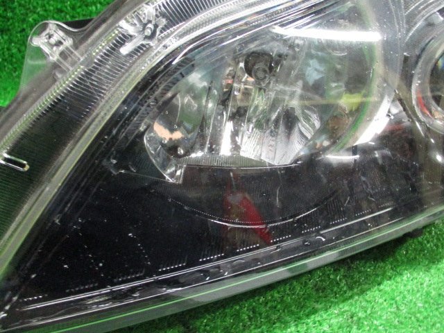 2010/5 レガシィ DBA-BR9 左ヘッドライト HID KOITO 100-20061 水没車からの取り外しで内部水混入 ジャンク_画像2