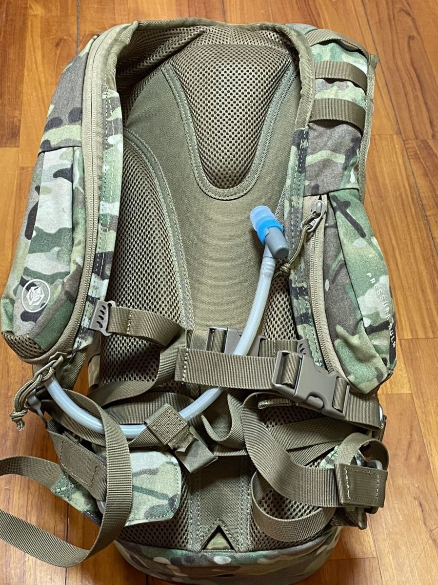 米軍 美品 aquamira タクティカル ハイドレーション バックパック