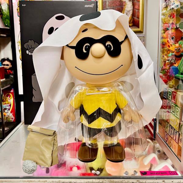 ピーナッツ スーパーサイズ フィギュア チャーリーブラウン ゴーストシーツ Peanuts Supersize Charlie Brown Ghost Sheet super7 トイ