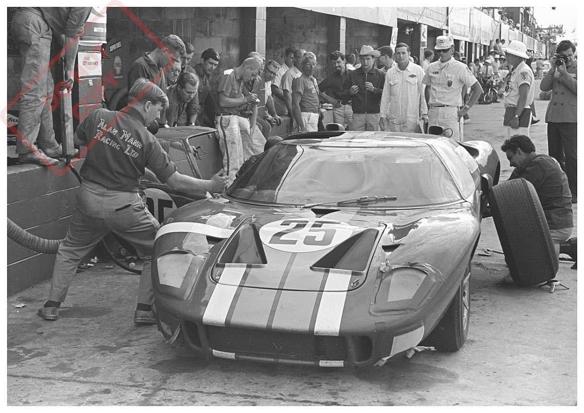  постер *Ford GT40 1966 Sebring 12 час гонки фото постер * Ford GT40 Mk.II/she рубин / Ford vs Ferrari / Ла Манш 
