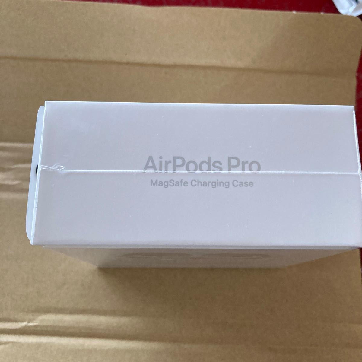 中古品 【正規品新品】AirPods Pro MagSafe MLWK3J/A イヤフォン