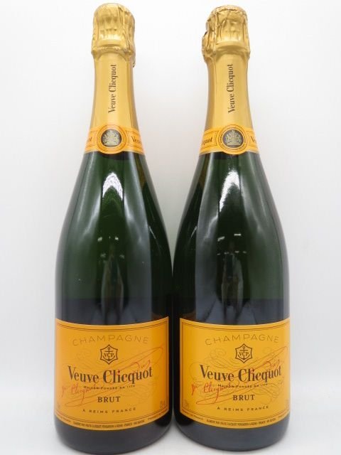 未開栓 洋酒 ヴーヴクリコ イエローラベル ブリュット Veuve Clicquot