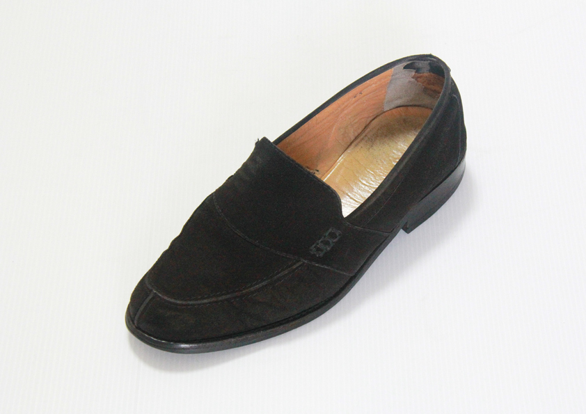 スウェード革ローファー靴（黒色）　　サイズ25.5㎝_画像2