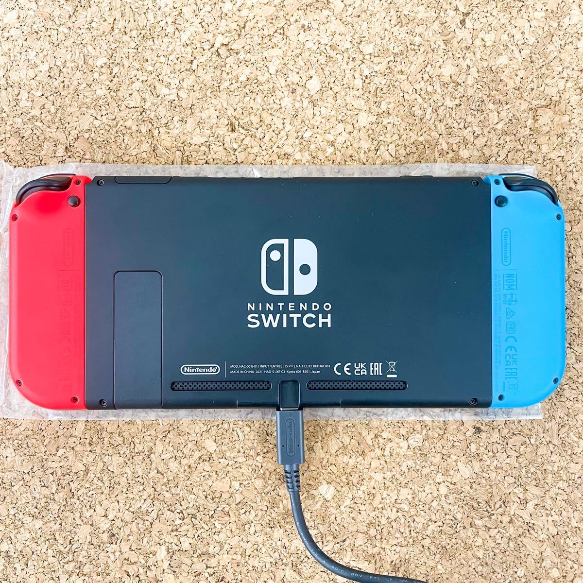 新作モデル - Nintendo Switch Joy‑Con Red 本体(HAC-001