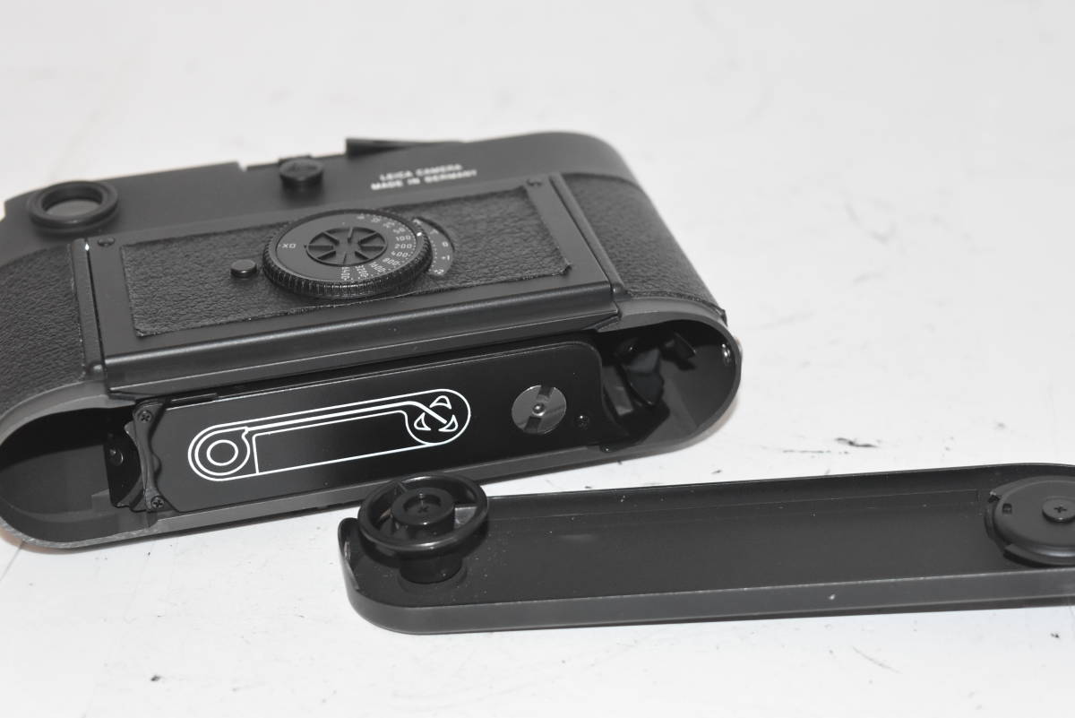 [No.09-068] camera [Leica] Leica M7{ Junk / damage have }