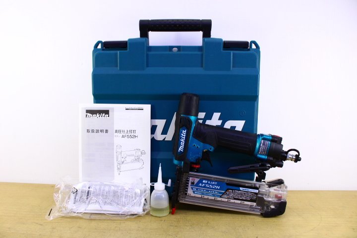 ●【未使用】makita/マキタ AF552HM 高圧仕上げ釘打機 付属品付き エアー工具【10761249B】