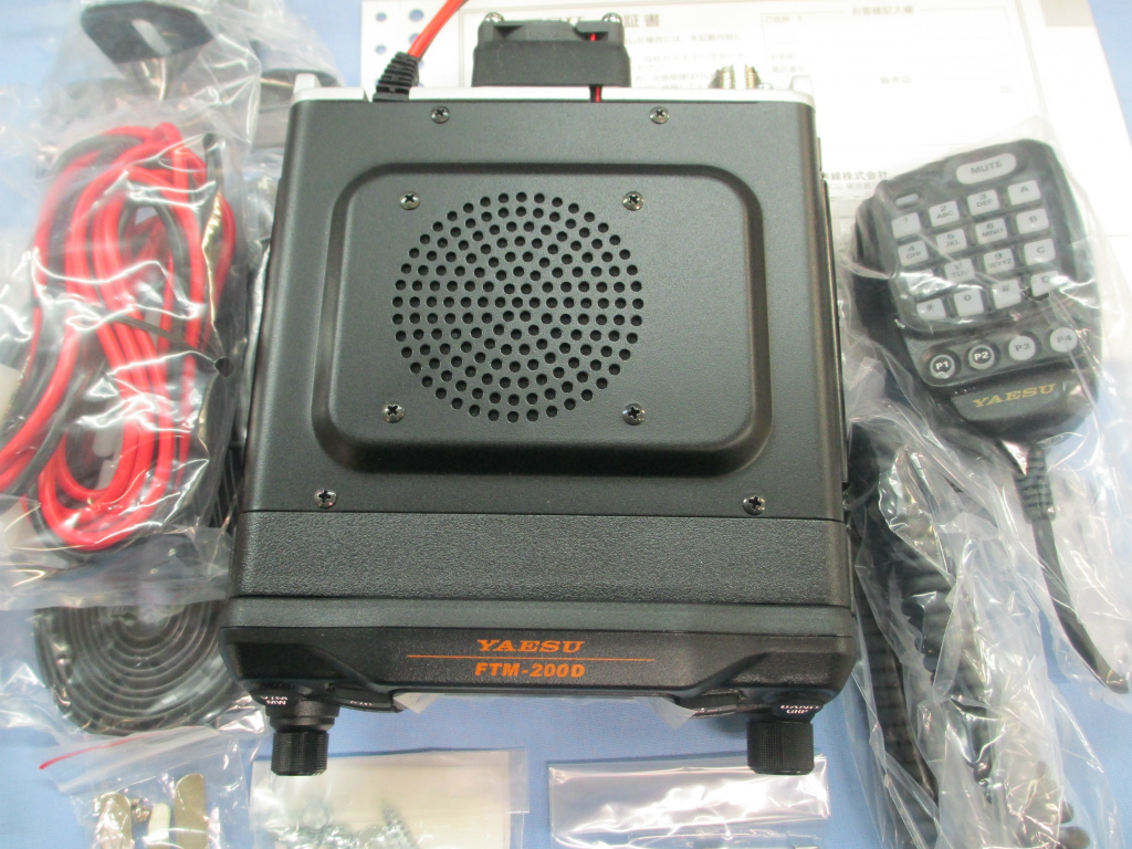 YAESU FTM−200D 50W機 C4FM/FM 144 YAESU FTM−200D 50W機 C4FM/FM 144