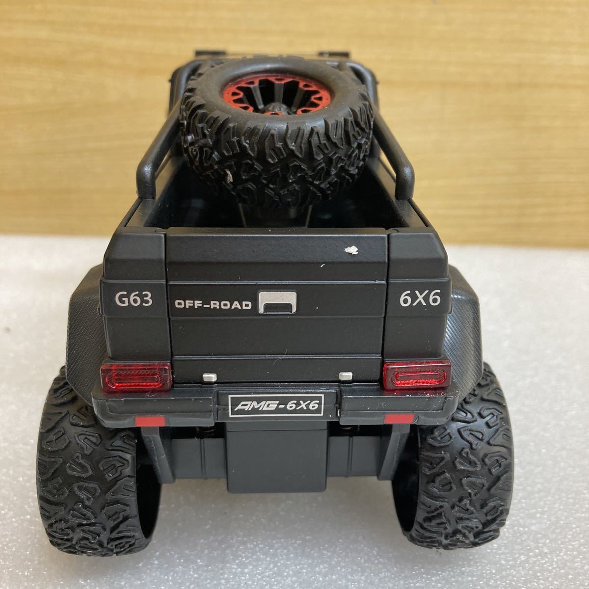 MK1029 未使用品　車　模型　1：22メルセデスベンツ AMG 6×6 おもちゃ　MINIカー　現状品　0411 未使用_画像4