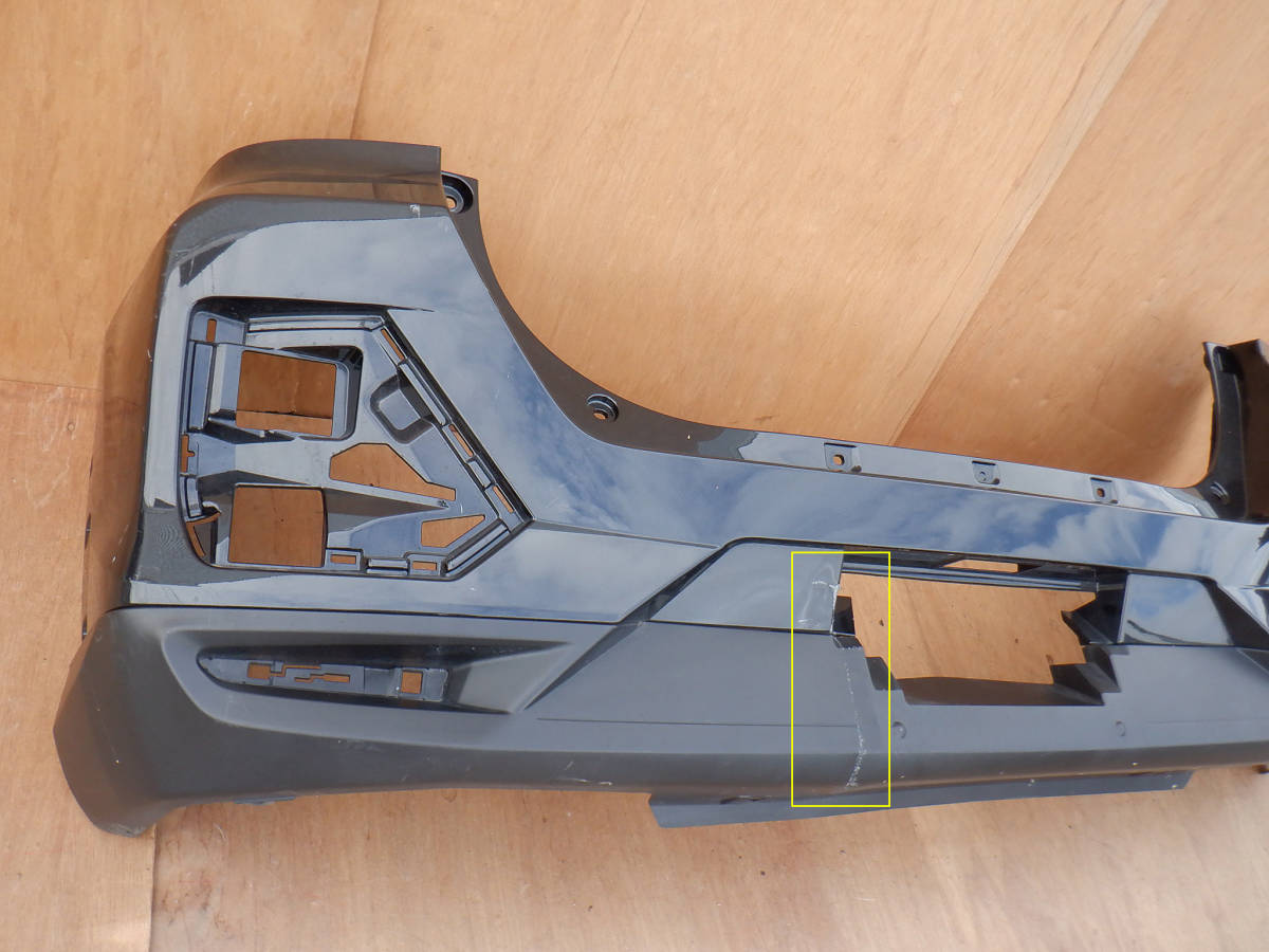 トヨタ A200A A210A ライズ RAIZE 純正リアバンパー リヤバンパー バンパー 52159-B1310 52169-B1030 リア アンダーカバー ロア 下部_画像3