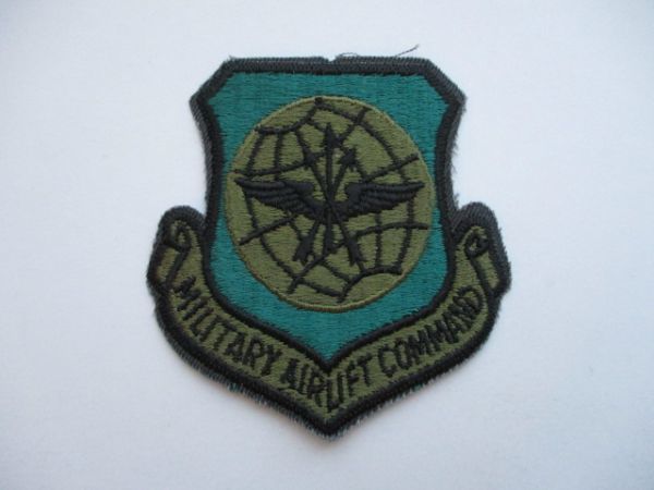 【送料無料】アメリカ空軍MILITARY AIRLIFT COMMAND軍事空輸軍団パッチ刺繍ワッペン/エアフォースAIR FORCE米空軍USAF米軍ODミリタリー M52_画像1