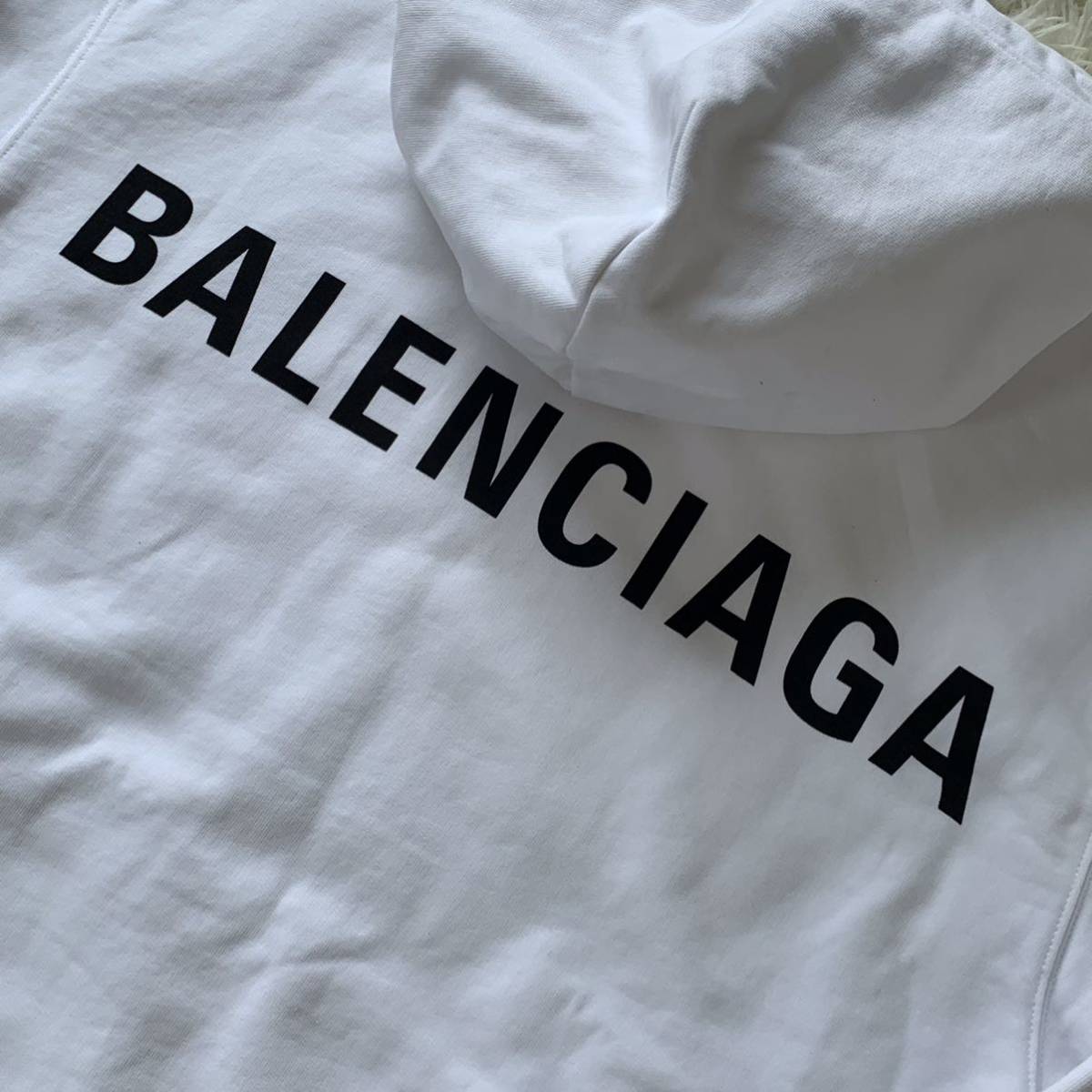 1円 美品 BALENCIAGA バレンシアガ バックロゴプリント オーバーサイズ