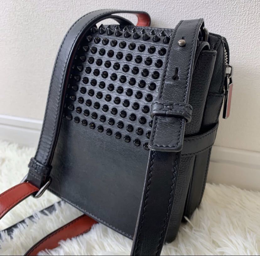 工場直送 Christian Louboutin パネトーネ ショルダーバッグ