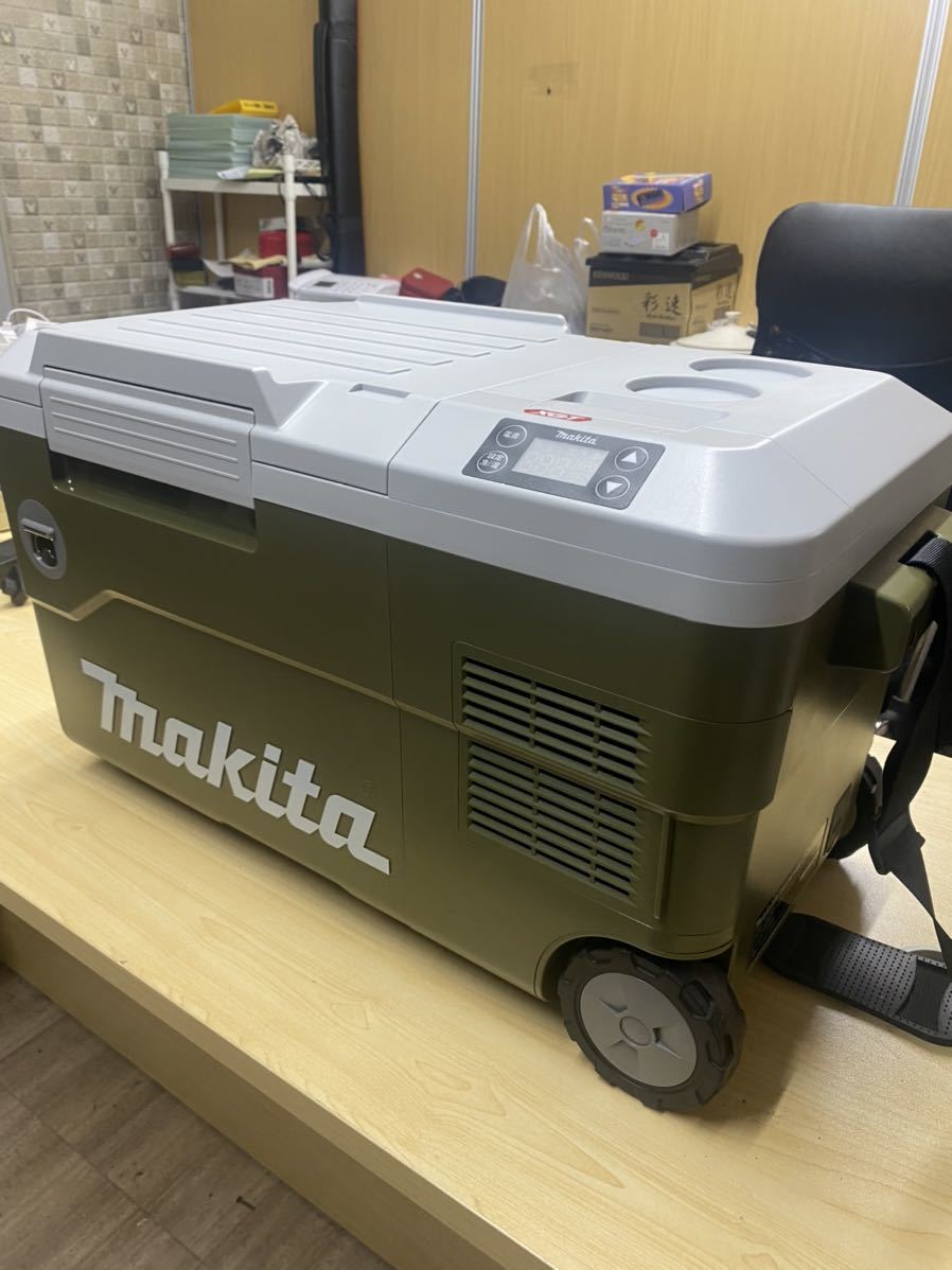 makita マキタ 充電式保冷温庫 CW001G 未使用品 新品登場 52%割引