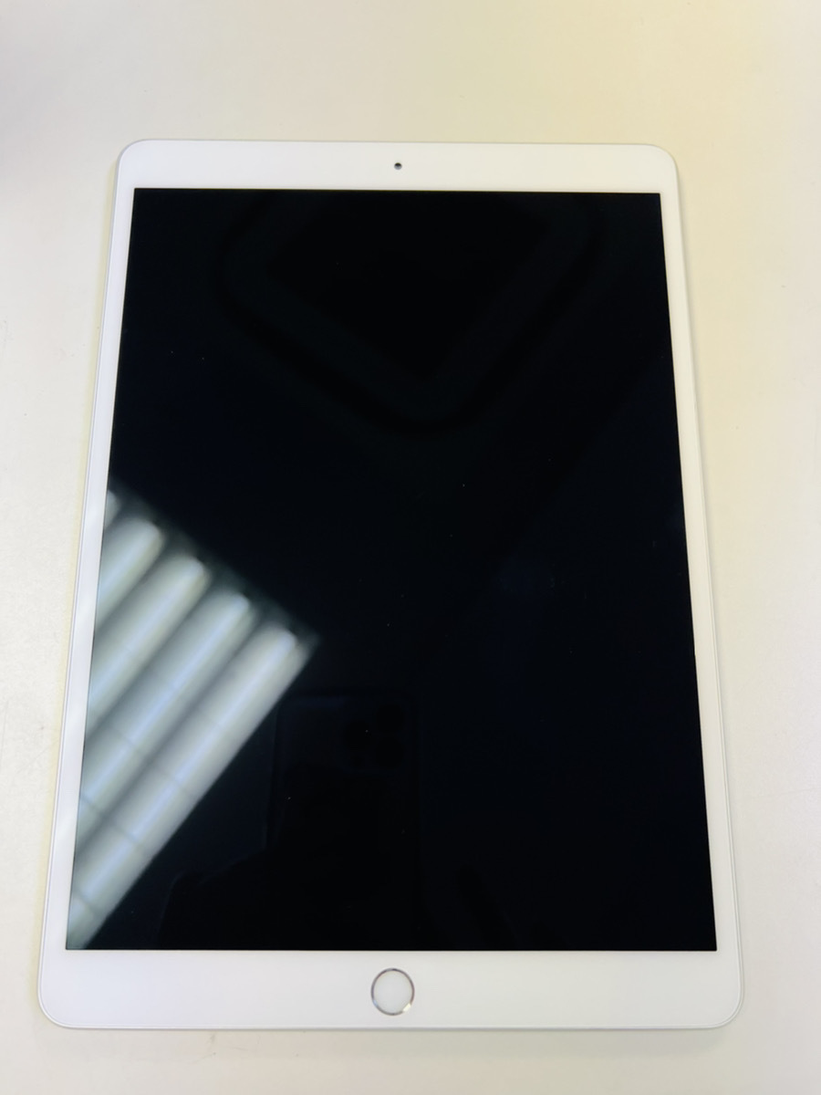 1円出品】iPad Pro 10.5インチ Wi-Fiモデル 256GB シルバー 利用制限〇