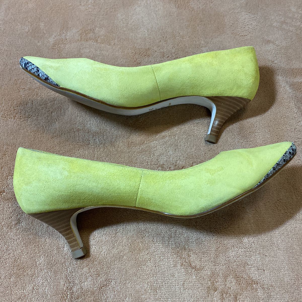 PICHE туфли-лодочки оттенок желтого размер 38 б/у 