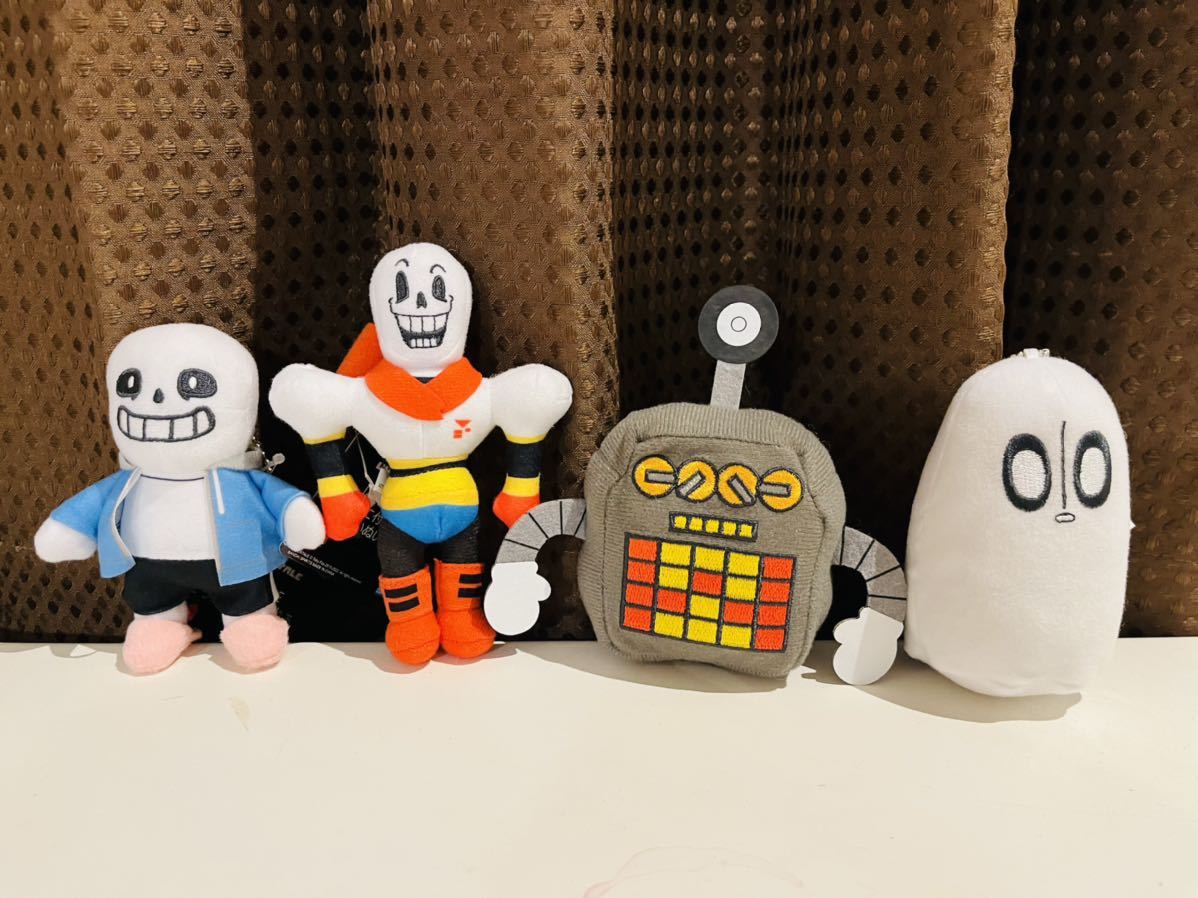 アンダーテイル カバンに付けられる でっかい ぬいぐるみ サンズ アンダーテイル カバンに付けられる でっかい ぬいぐるみ サンズ