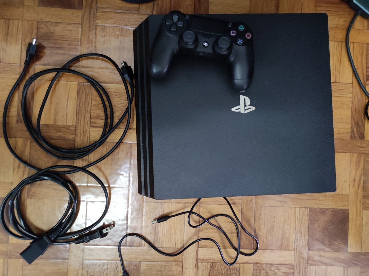 PlayStation4 Pro CUH-7100B 1TB ジェットブラック　PS4 PS4本体 プレイステーション4