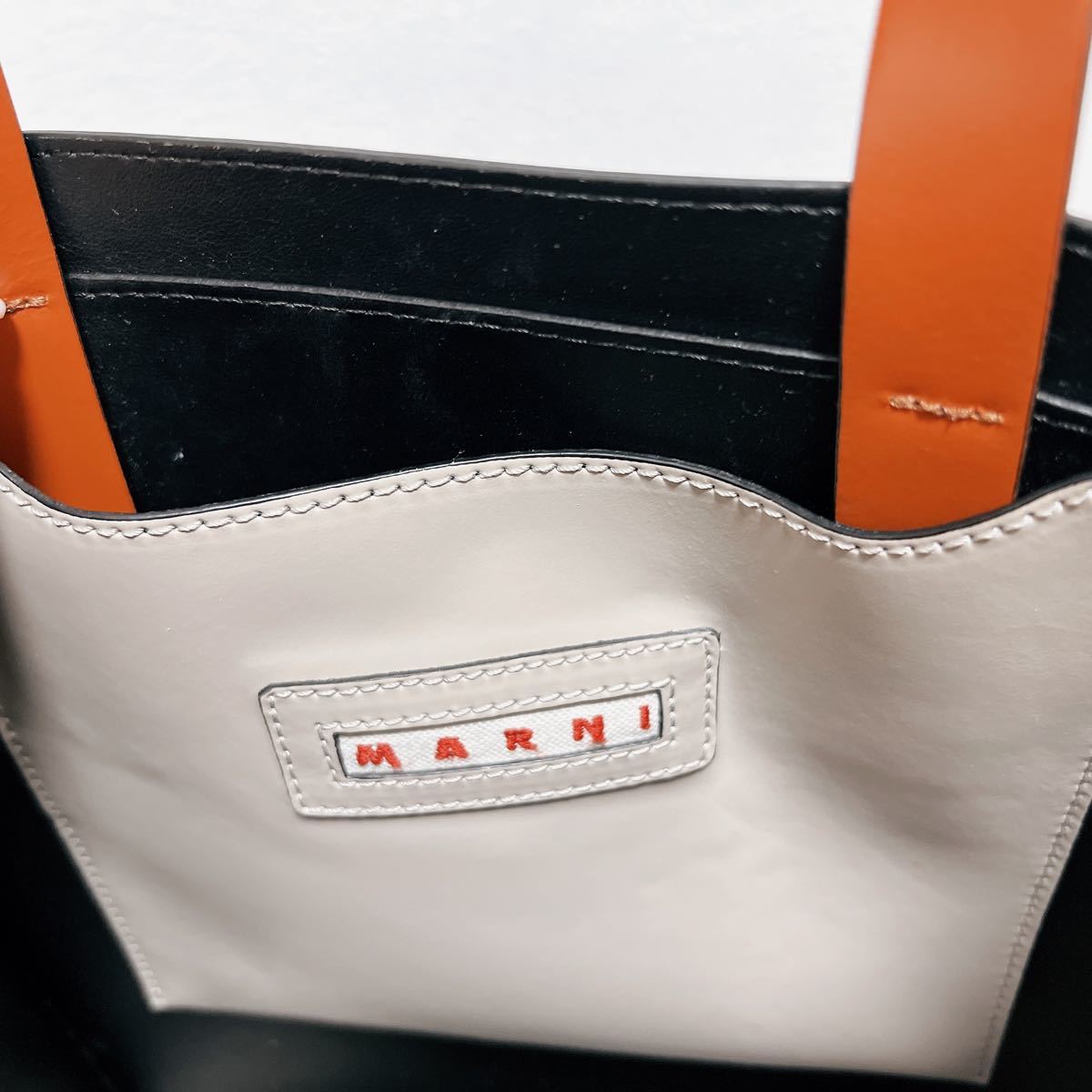 超可爱の marni TRW08 マルニ BAG ホワイト museo 2WAY ショルダー