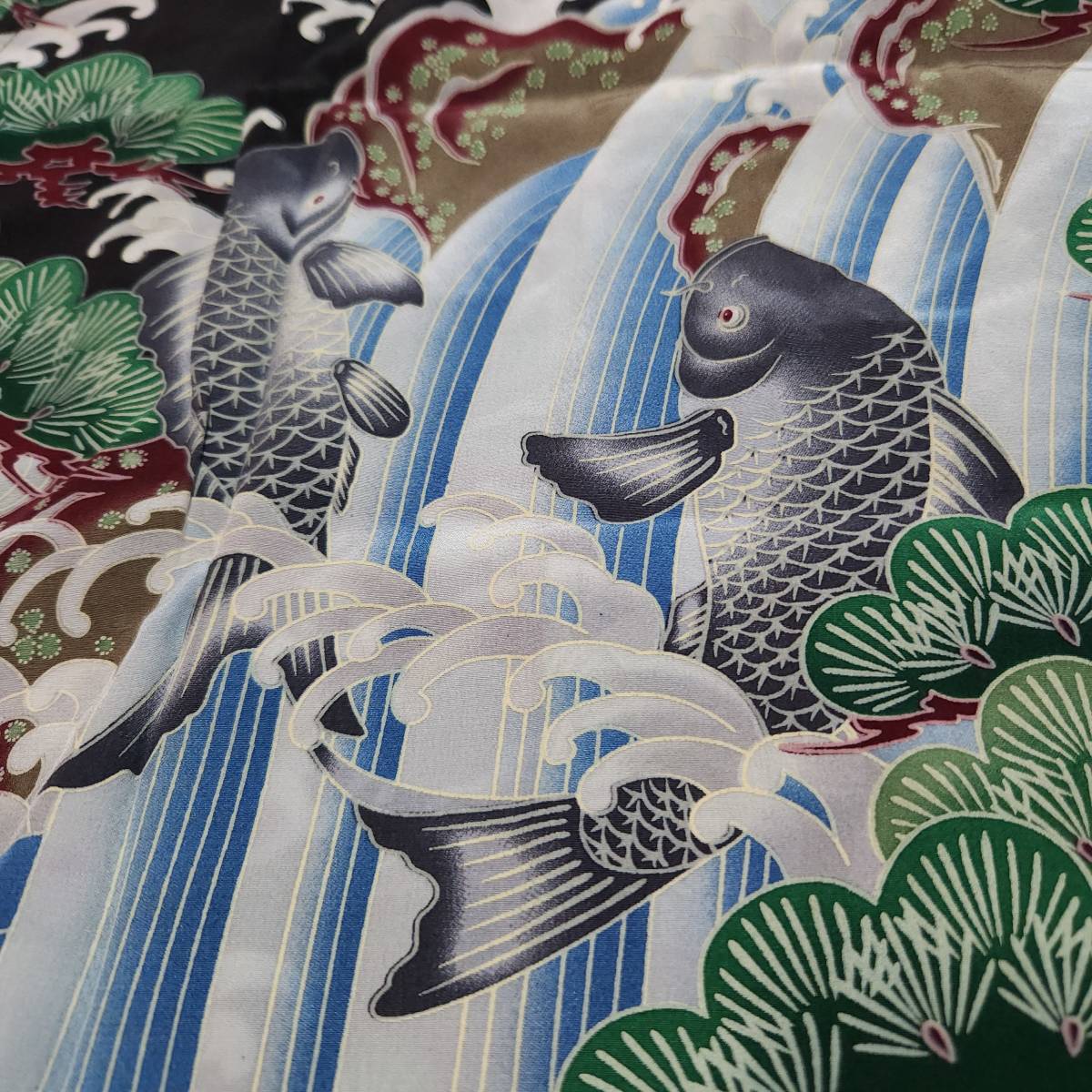 希少　シルク　アロハシャツ　S　鯉の滝登り　和柄　端午の節句　祝着　Hawaiian shirt　日本画　松　波　東洋　サンサーフ　JAPAN　龍虎