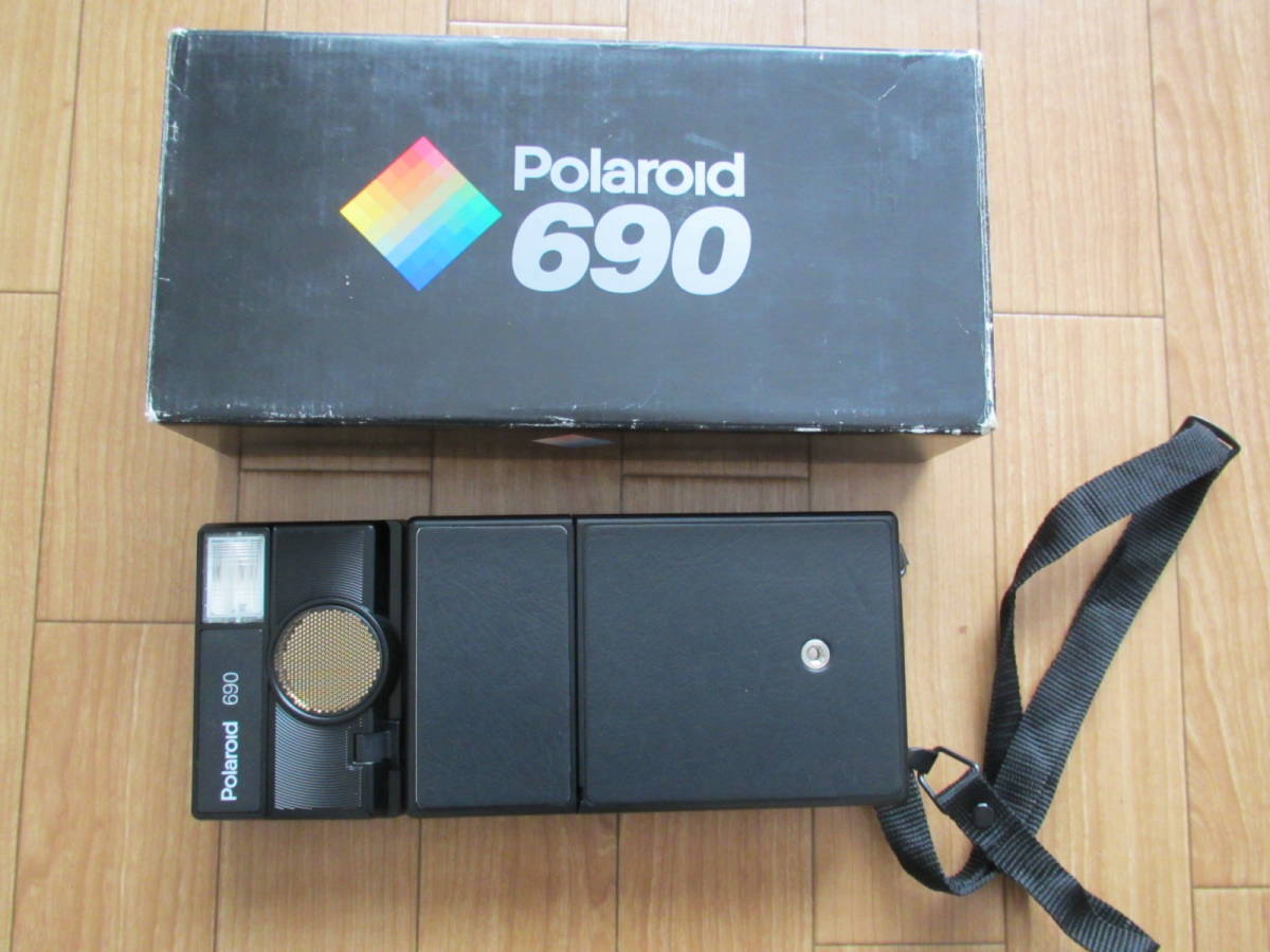 ポラロイドカメラ 「Polaroid 690」 www.rodrigorios.com.co