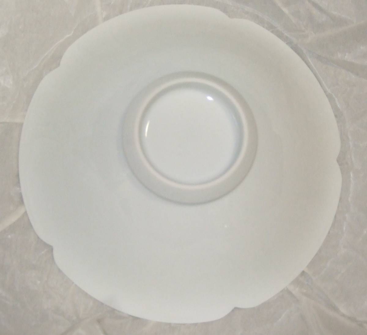 人間国宝 井上萬二窯 白磁彫文 菓子鉢 (未使用品) | noonanwaste.com