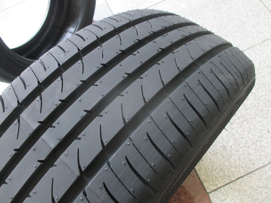 即納 2022年製 4本 215/55R17 215/55-17 トーヨータイヤ ナノエナジー3