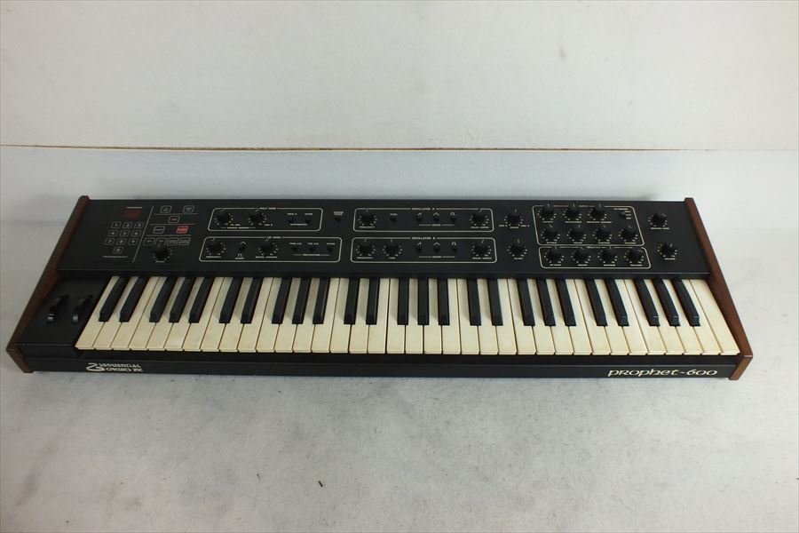 ☆SEQUENTIAL 取り外せれ CIRCUITS prophet-600 シンセ 現状品 ☆SEQUENTIAL 取り外せれ CIRCUITS prophet-600 シンセ 現状品
