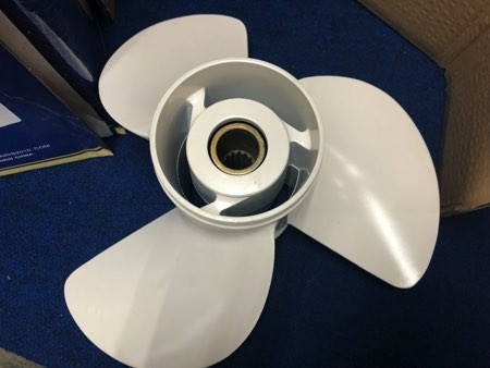 YAMAHA60~130hp用 人気サイズ<13-1/4 ×17>アルミペラ 旧2スト YAMAHA60~130hp用 人気サイズ<13-1/4 ×17>アルミペラ 旧2スト