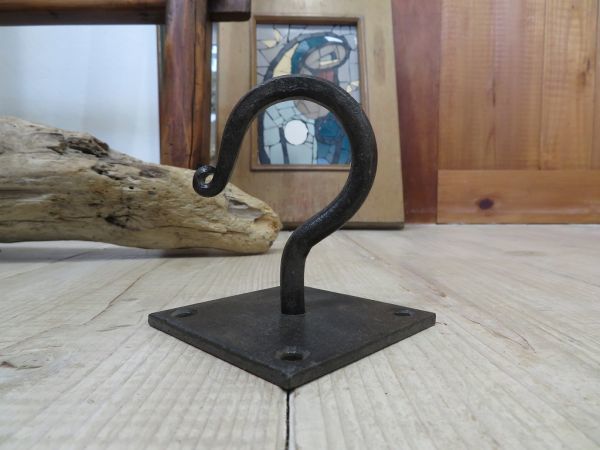 什器用フックの値段と価格推移は?|78件の売買データから什器用フック