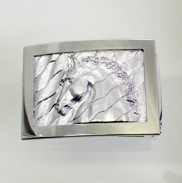 ◎中古美品◎プラチナ　馬彫　ダイヤ　0.18ｃｔ　バックル　新品クロコダイルベルト付き