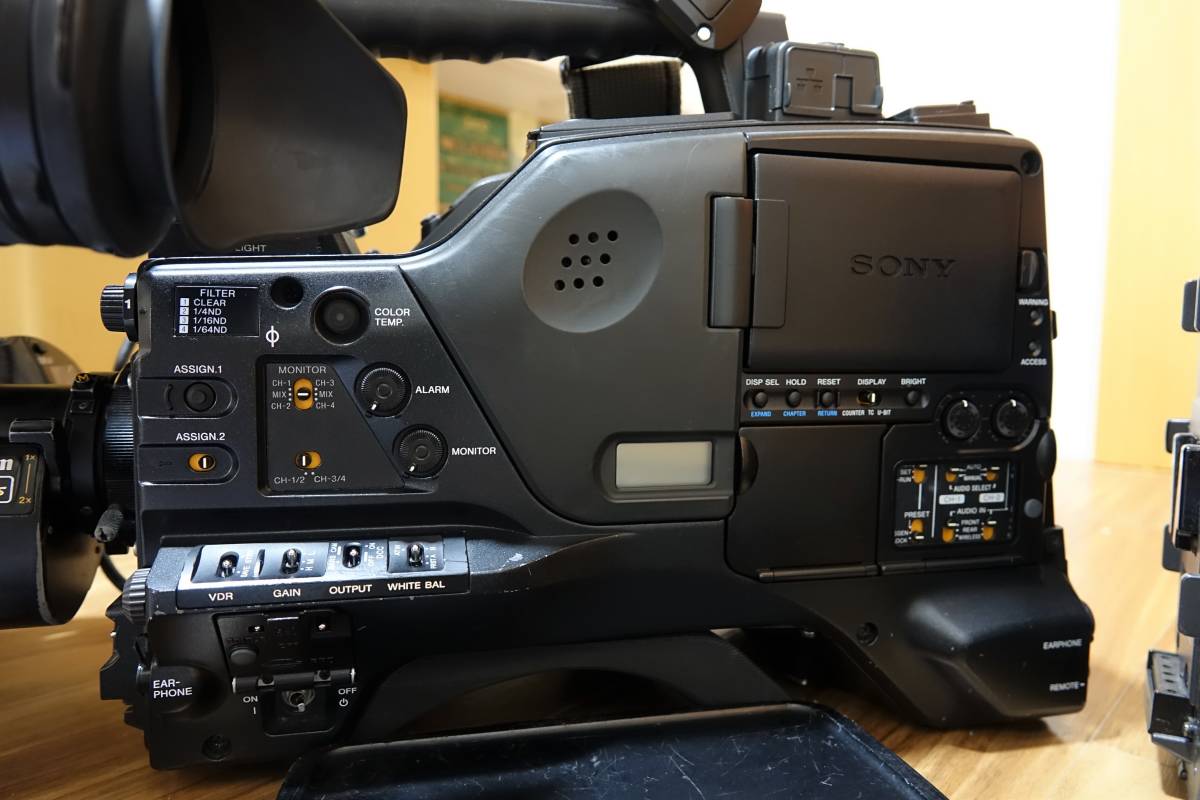 【中古】PDW-700　付属品多数　XDCAM HD422カムコーダー　放送・業務用ビデオカメラ_画像8