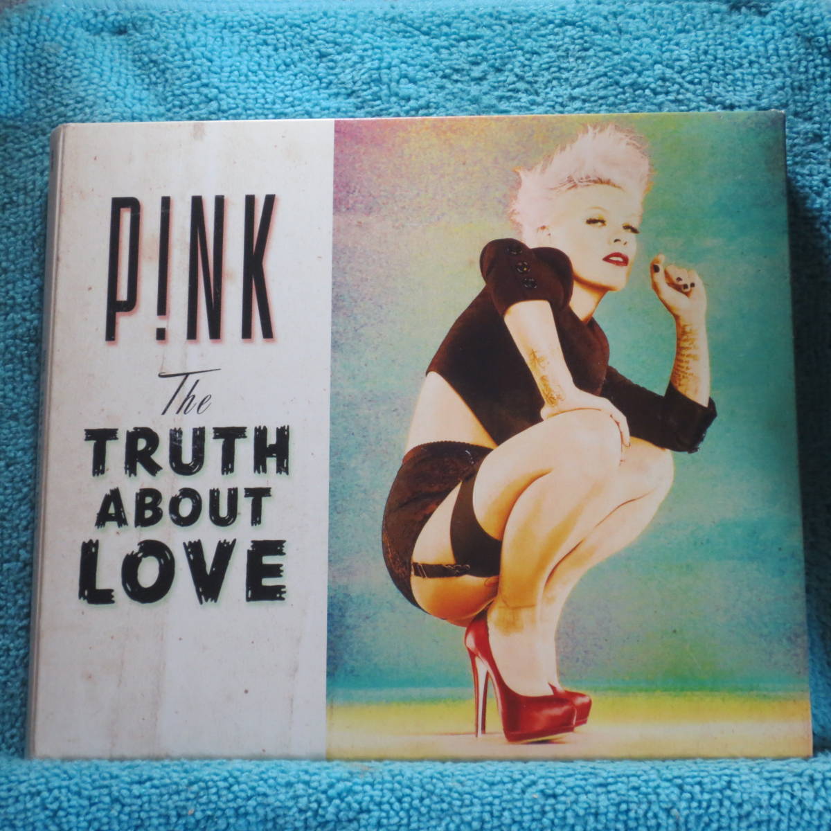 [CD国内盤] P!NK (ピンク) Truth About Love ☆ディスク美品/帯付き■ボーナス・トラック5曲収録_画像1