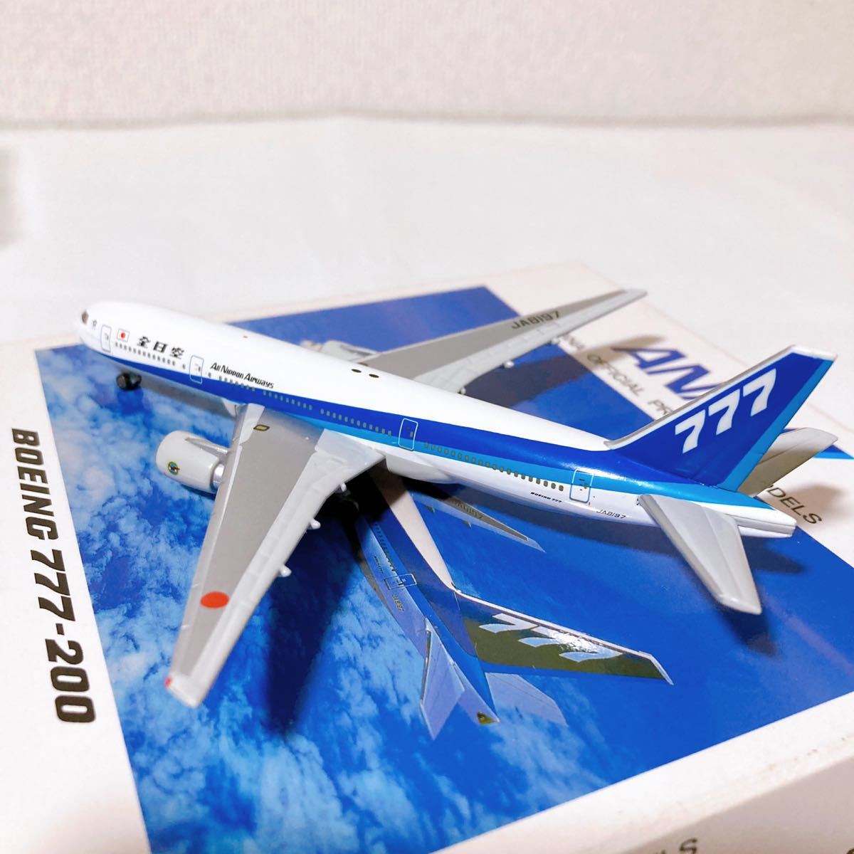 ANA ボーイング 777-200 1/500 【全日空商事 Bowing 777-200】NH50002の画像4