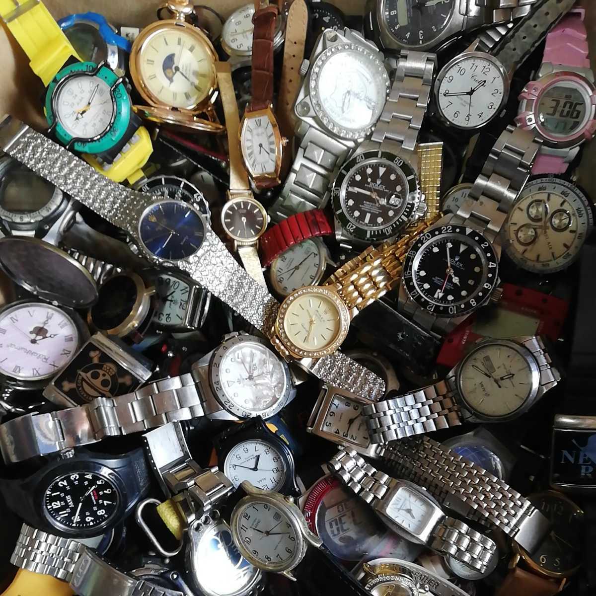 大量腕時計出品致します。品になります動く物と動かない物あり。SEIKO CITIZEN