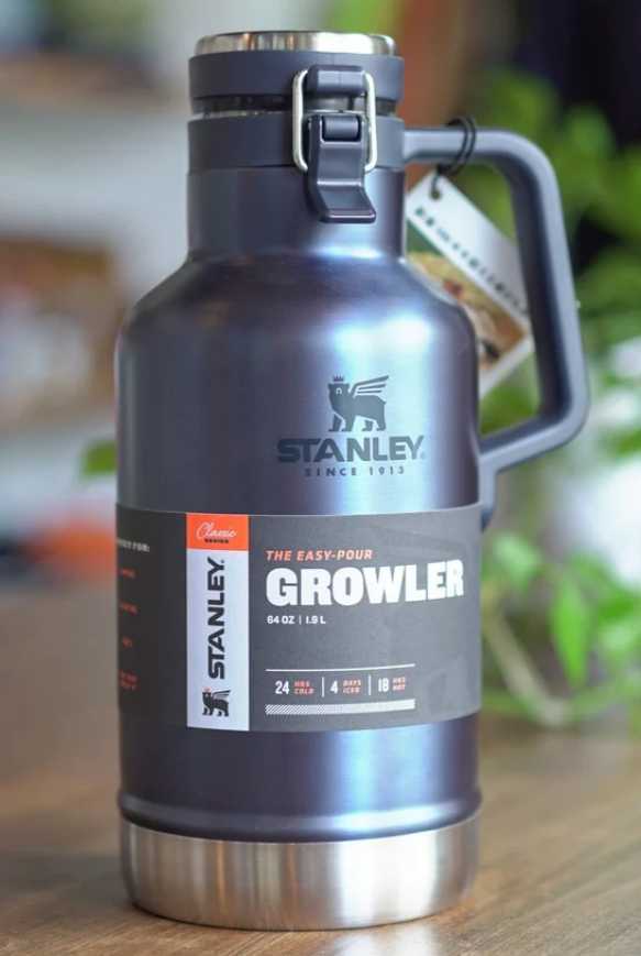 ■スタンレー STANLEY 真空グロウラー 未使用1.9L ネイビー　グロウラー