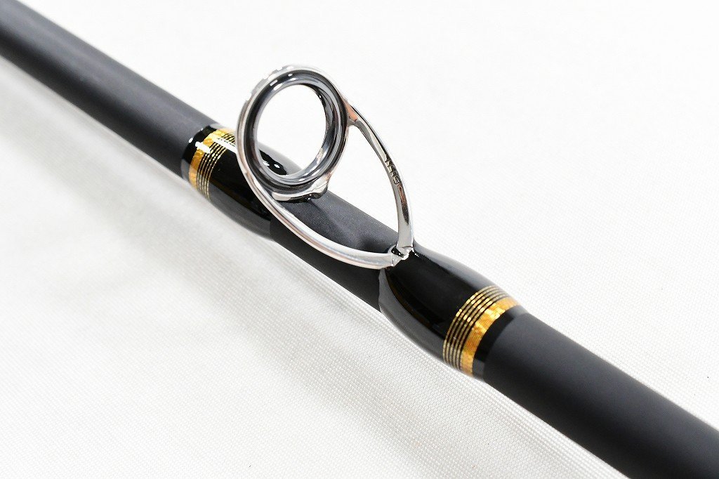 好評受付中 ワンナック クラーケン 822XH fisd.lk